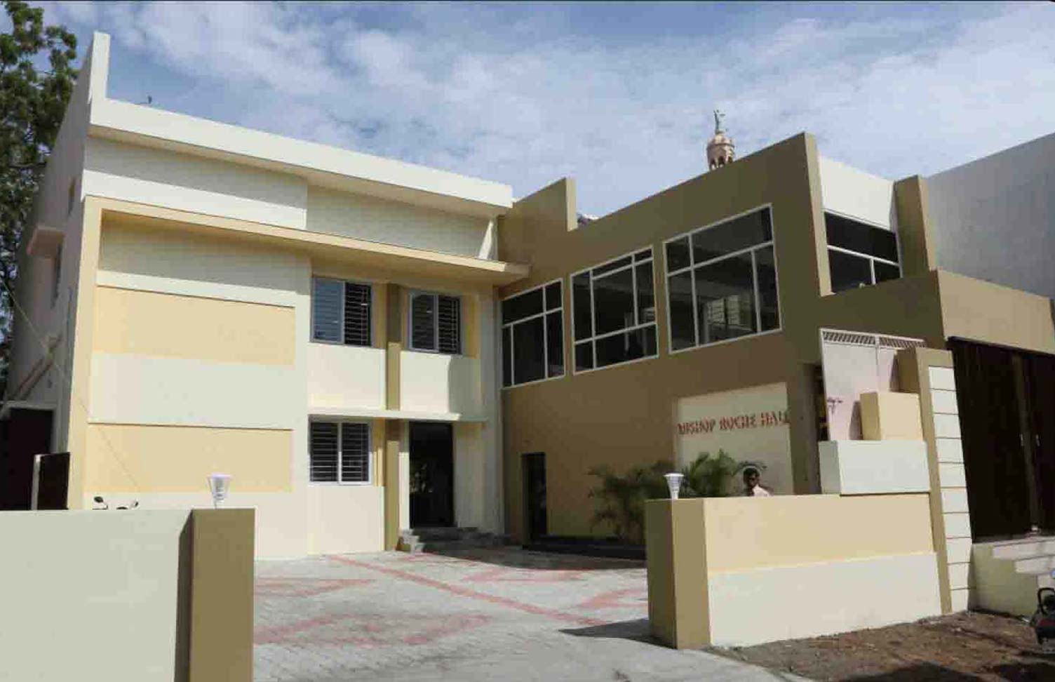 Raj Complex
